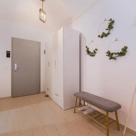 Topaz Apartment